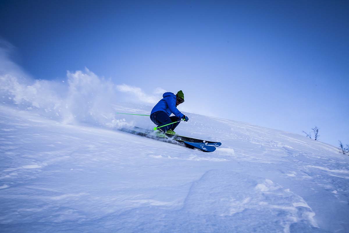 Půjčovna lyží a snowboardů